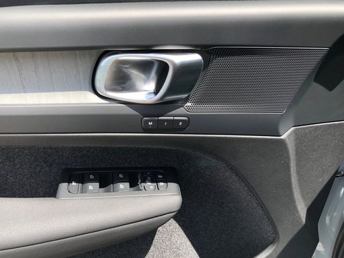 New 2025 Volvo XC40 B5 Plus w/ Protection Package Premier image 12