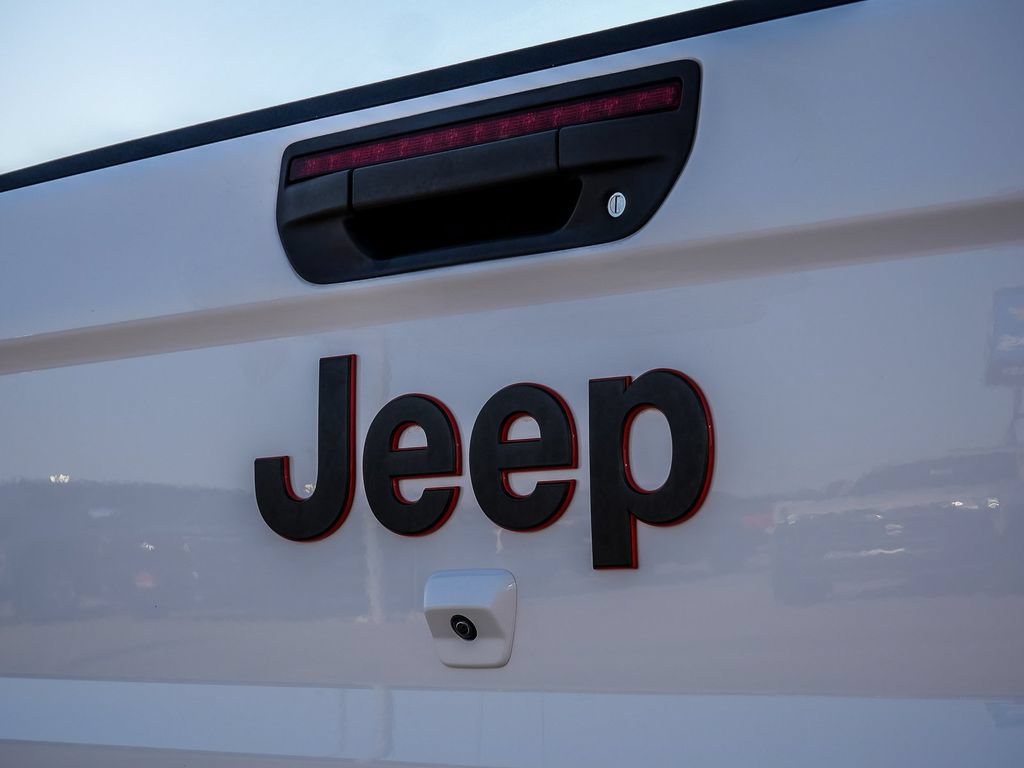 Used 2021 Jeep Gladiator Mojave AWD/4WD image 15