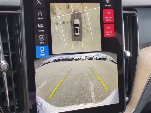 Used 2026 Volvo XC60 B5 Plus w/ Protection Package Premier image 29