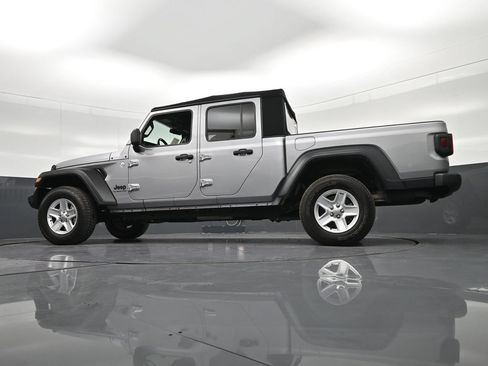Used 2020 Jeep Gladiator Sport w/ Quick Order Package 24S AWD/4WD image 31