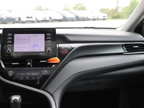 Used 2021 Toyota Camry SE w/ Cold Weather Package AWD/4WD image 24