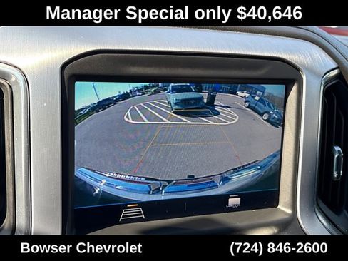 Used 2022 GMC Sierra 2500 SLE w/ SLE Convenience Package AWD/4WD image 9