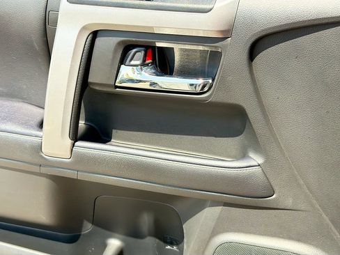 Used 2022 Toyota 4Runner SR5 RWD image 22