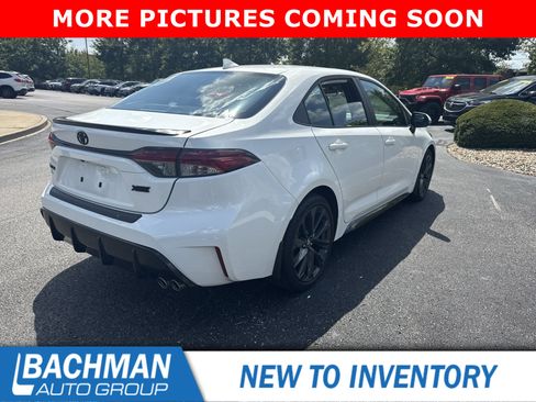 Used 2024 Toyota Corolla XSE FWD image 3