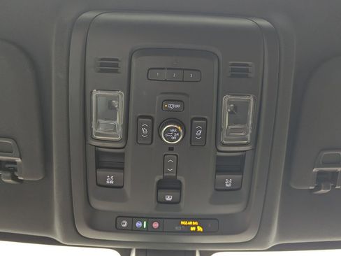 Used 2021 Chevrolet Tahoe High Country AWD/4WD image 12