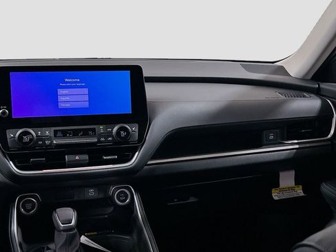 New 2026 Toyota Grand Highlander FWD image 22