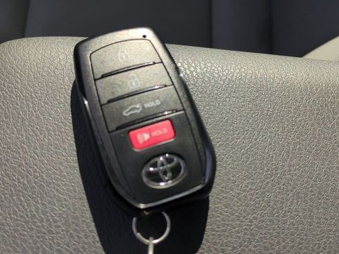 Used 2025 Toyota Camry SE w/ Convenience Package FWD image 23