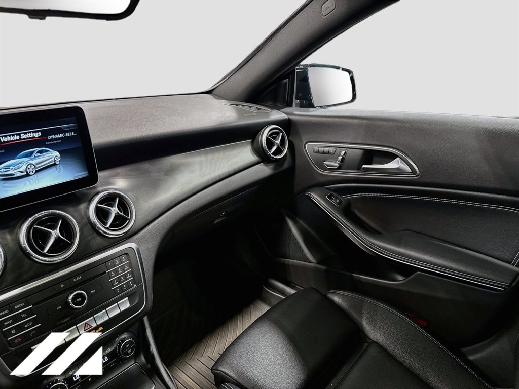Used 2018 Mercedes-Benz CLA 250 4MATIC image 25