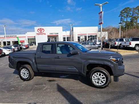 New 2026 Toyota Tacoma SR5 image 5