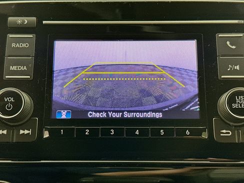 Used 2018 Honda CR-V LX image 21