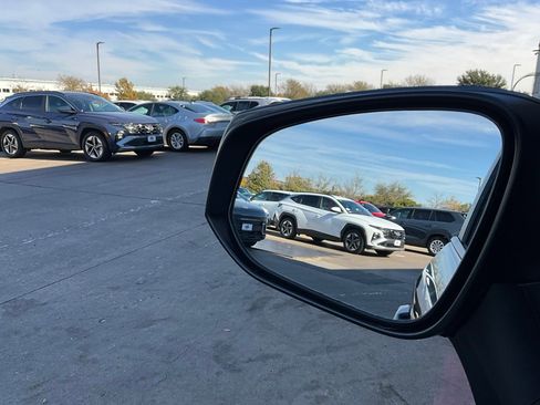 Used 2025 Toyota RAV4 XLE image 19