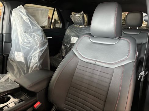 New 2026 Ford Explorer ST-Line AWD/4WD image 21