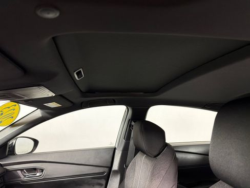 Used 2023 Honda Accord Sport image 12