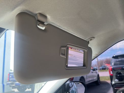 Used 2024 Kia Seltos S AWD/4WD image 38