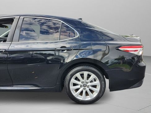 Used 2020 Toyota Camry LE image 36