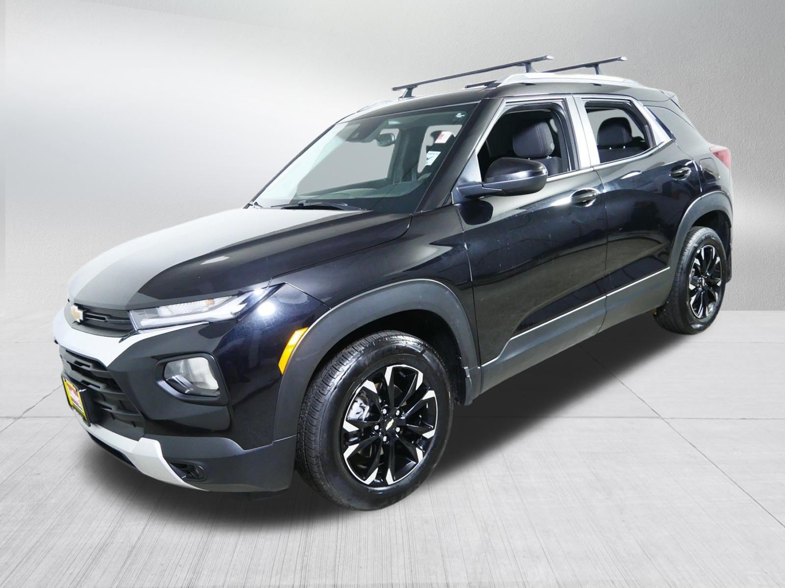 Used 2023 Chevrolet TrailBlazer LT w/ Convenience Package AWD/4WD image 3