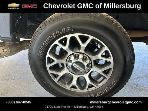 Used 2020 Ford F250 Lariat w/ Lariat Ultimate Package AWD/4WD image 16