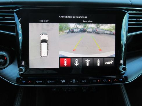 New 2026 Jeep Grand Wagoneer Summit w/ Rear Seat Video Group I AWD/4WD image 31