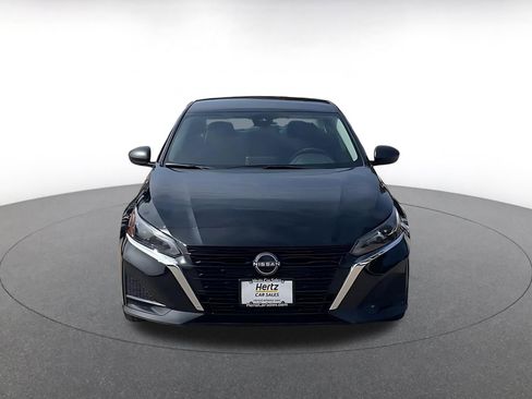 Used 2025 Nissan Altima 2.5 SV image 4