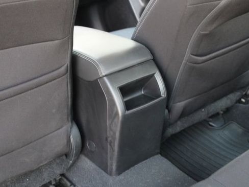 Used 2016 Subaru Legacy 2.5i Premium image 21