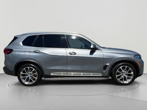 Used 2024 BMW X5 xDrive40i w/ Premium Package AWD/4WD image 10