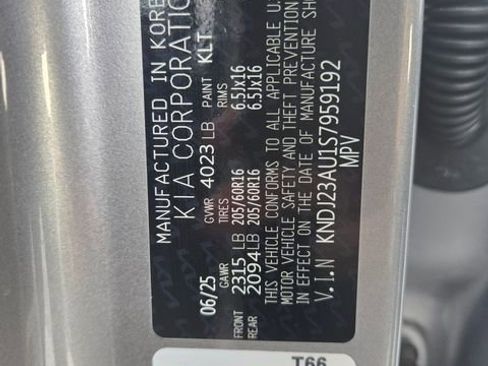 Used 2025 Kia Soul LX FWD image 22