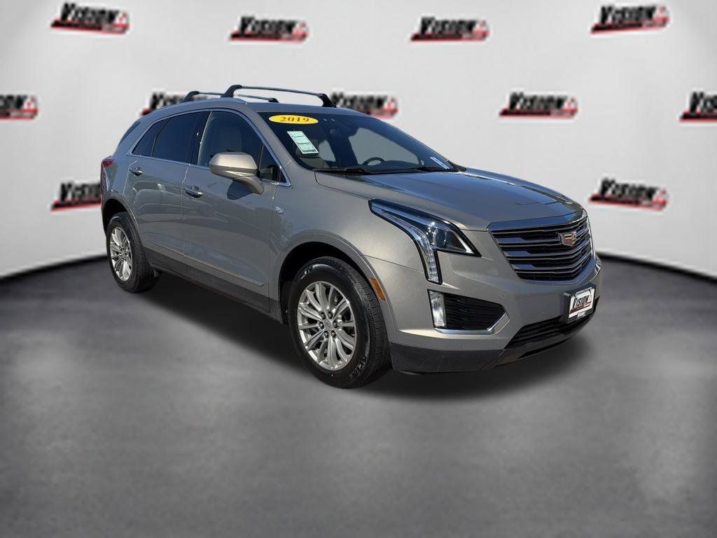 Used 2019 Cadillac XT5 Luxury AWD/4WD image 3