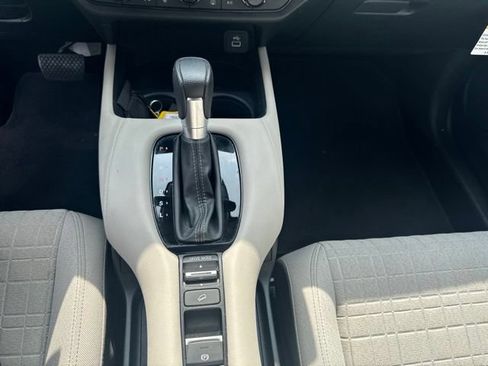 Used 2023 Honda HR-V LX image 18