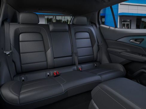 New 2026 Chevrolet Equinox EV LT w/ LPO, Blackout Package AWD/4WD image 17