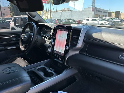 Used 2025 RAM 1500 Laramie AWD/4WD image 15