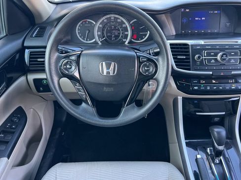 Used 2016 Honda Accord LX image 17