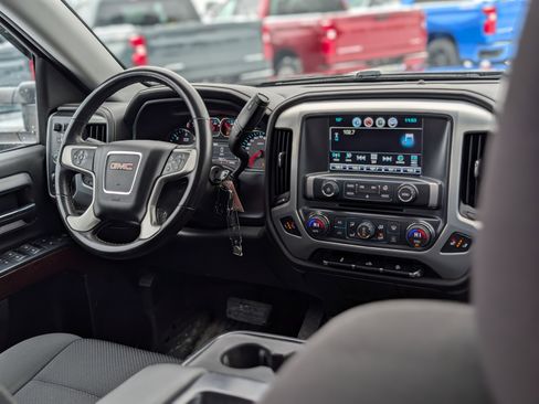 Used 2018 GMC Sierra 1500 SLE w/ SLE Value Package image 14