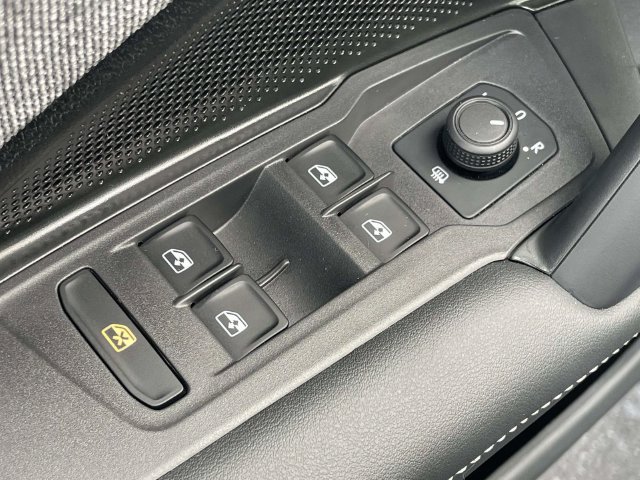 Certified 2026 Volkswagen Tiguan S FWD image 15