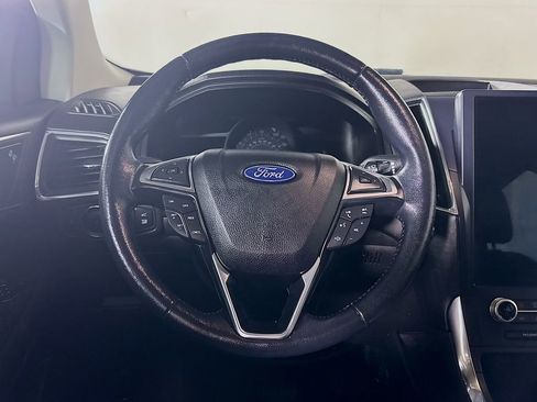 Used 2022 Ford Edge Titanium image 13