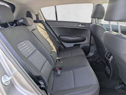 Used 2018 Kia Sportage LX w/ LX Technology Package FWD image 18