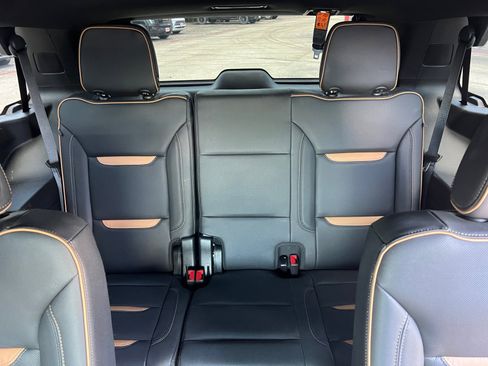 Used 2022 GMC Yukon AT4 AWD/4WD image 18