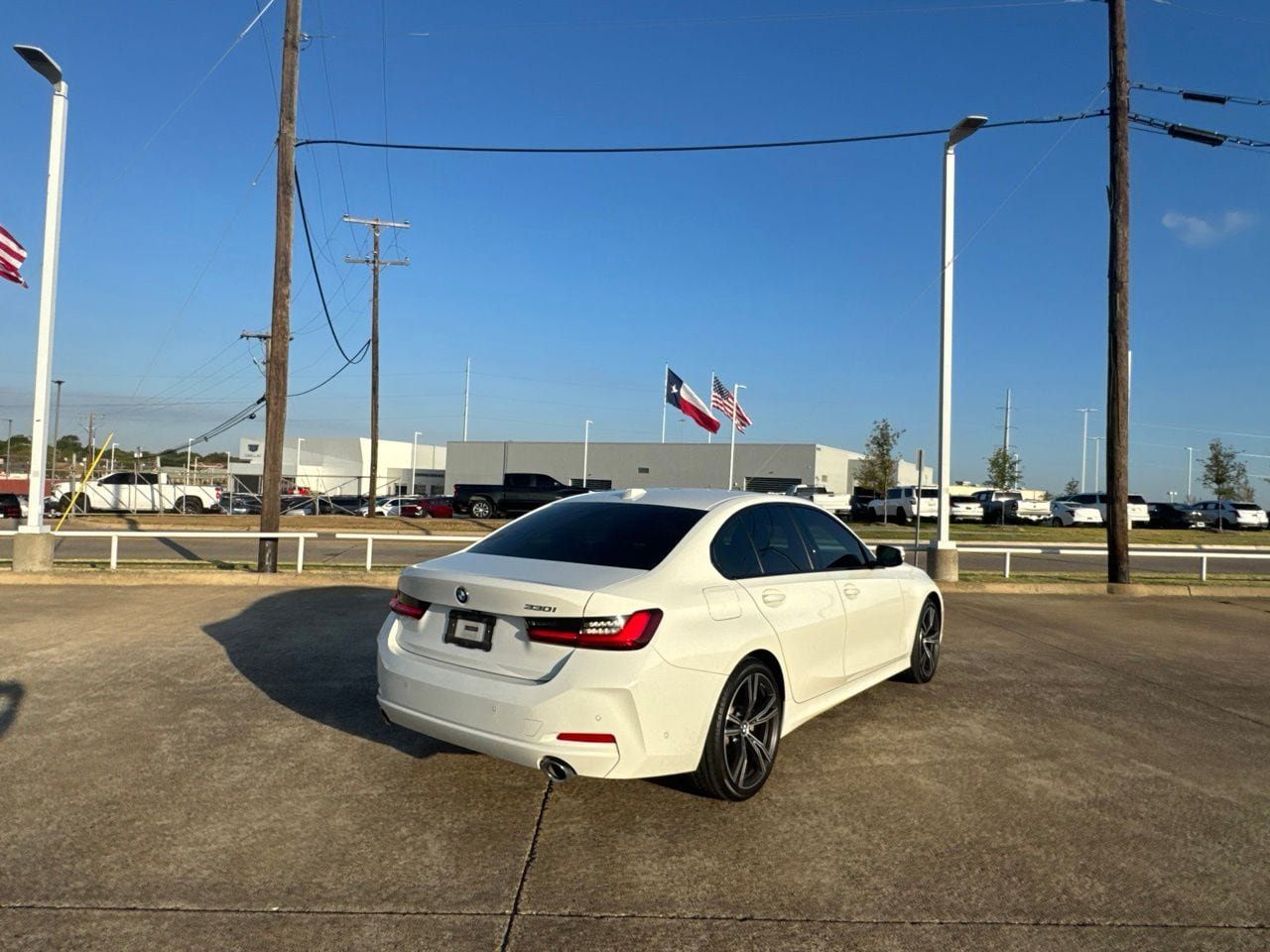 Used 2023 BMW 330i Sedan w/ Premium Package RWD image 22