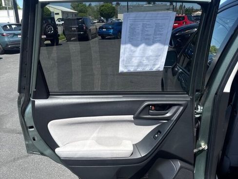 Used 2014 Subaru Forester 2.5i Premium w/ All-Weather Package AWD/4WD image 11