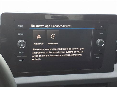 Used 2025 Volkswagen Jetta SE image 22