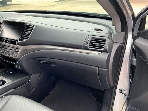 Used 2025 Honda Ridgeline RTL image 18