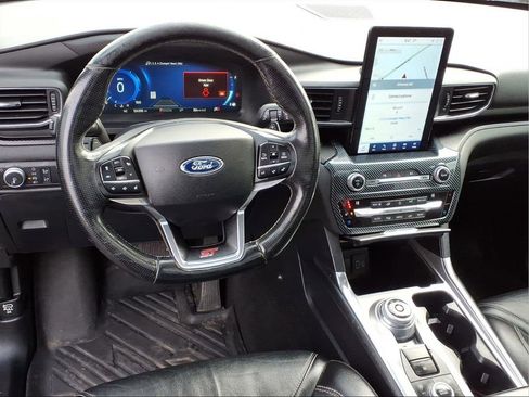 Used 2020 Ford Explorer ST w/ Premium Technology Package image 4