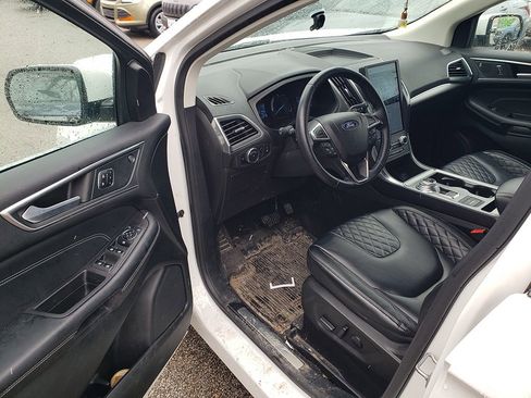 Certified 2023 Ford Edge Titanium image 6