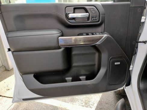 Used 2023 Chevrolet Silverado 2500 LTZ w/ LTZ Plus Package image 15