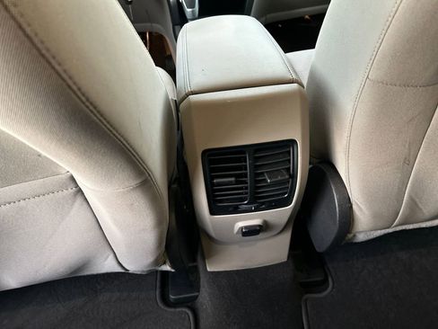 Used 2018 Ford Escape SE w/ SE Sync 3 Package image 27