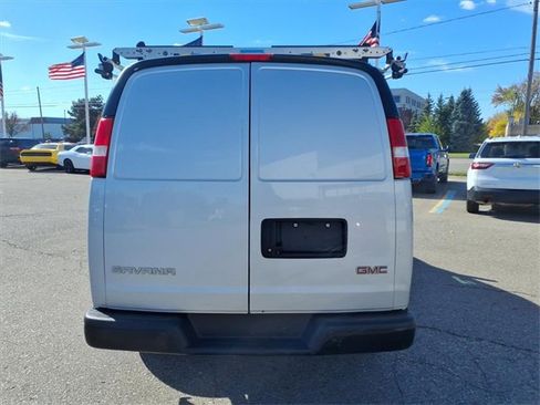 Used 2020 GMC Savana 2500 w/ Driver Convenience Package image 6
