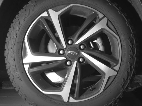Used 2023 Chevrolet TrailBlazer RS w/ Convenience Package FWD image 9
