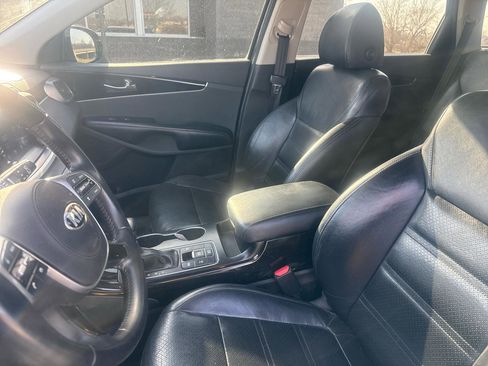 Used 2019 Kia Sorento EX image 10