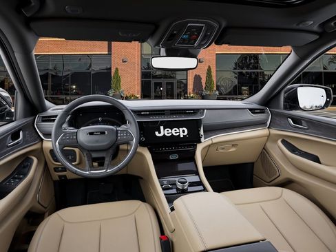 New 2026 Jeep Grand Cherokee Limited w/ Limited Altitude Package AWD/4WD image 14