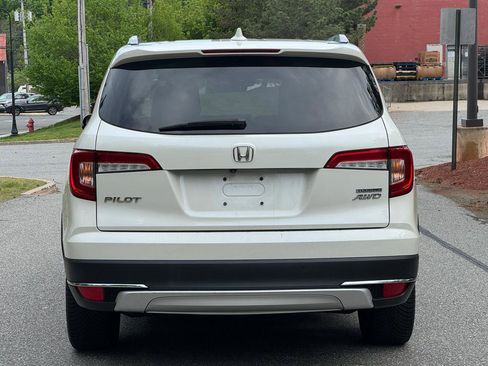 Used 2019 Honda Pilot Touring image 5