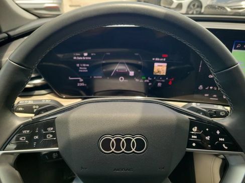 Certified 2025 Audi Q5 Premium Plus w/ Premium Plus AWD/4WD image 20